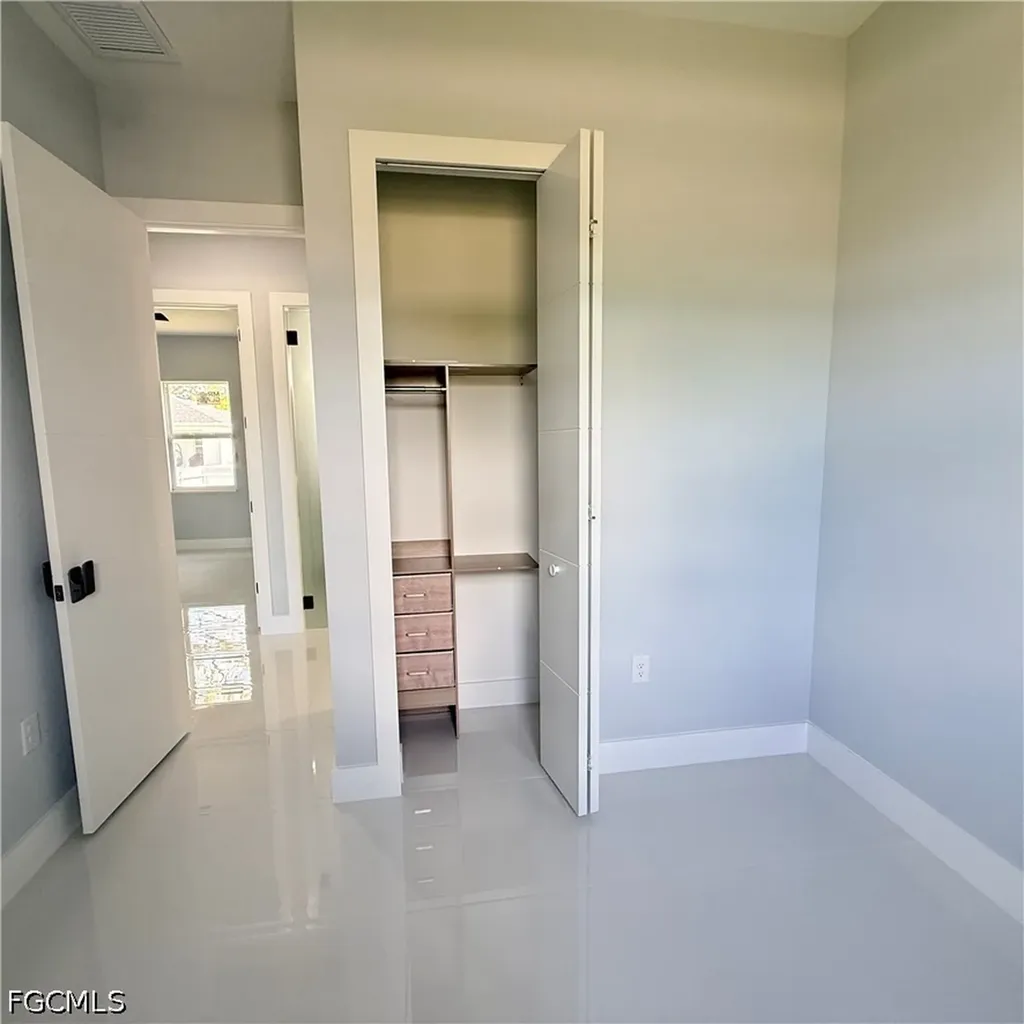 546 Louisville Street E Lehigh Acres FL 33974