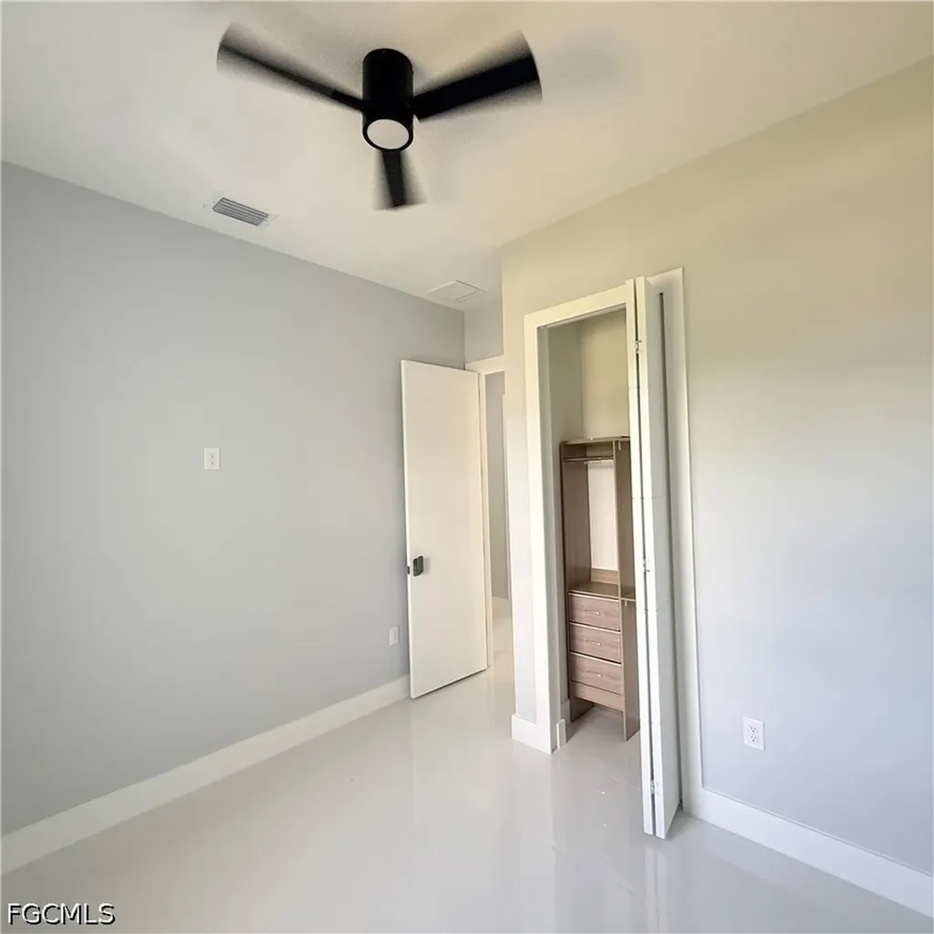 546 Louisville Street E Lehigh Acres FL 33974