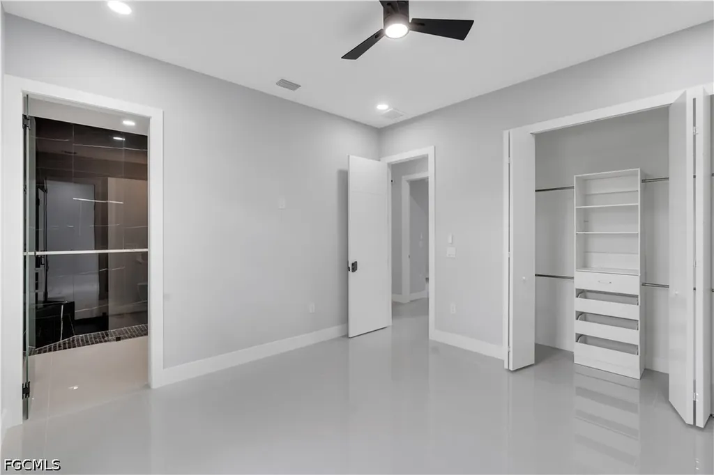 546 Louisville Street E Lehigh Acres FL 33974