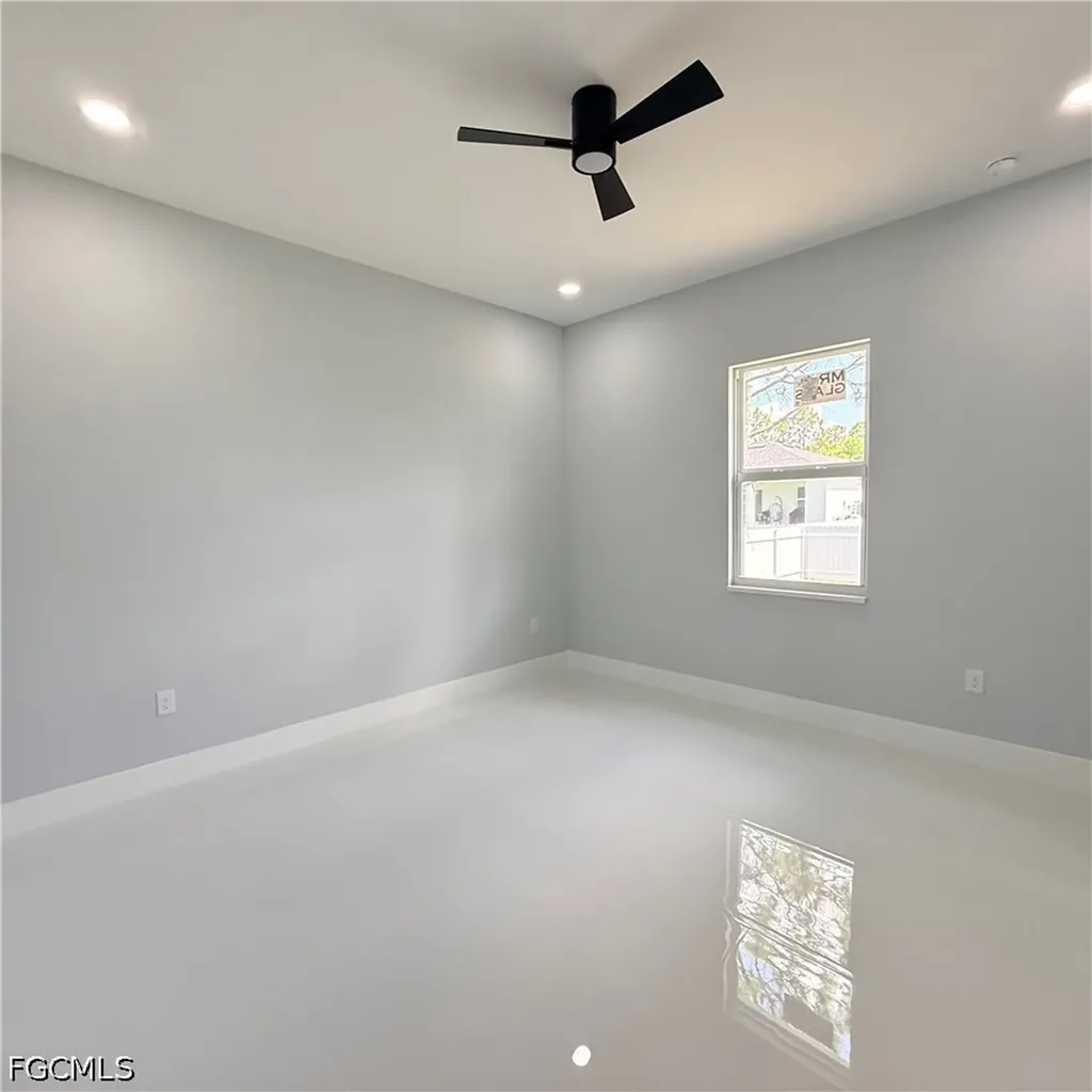 546 Louisville Street E Lehigh Acres FL 33974