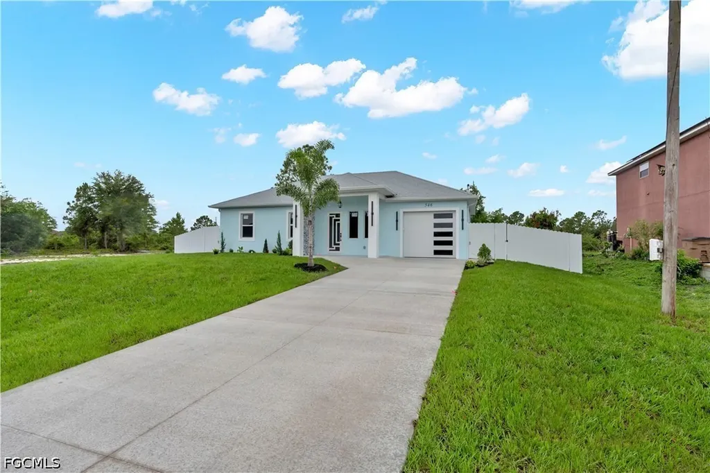 546 Louisville Street E Lehigh Acres FL 33974