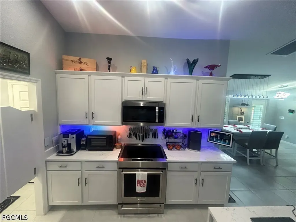 1811 SW 3rd Terrace Cape Coral FL 33991