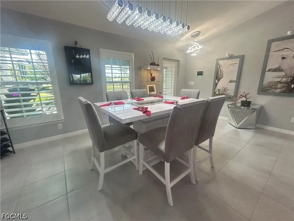 1811 SW 3rd Terrace Cape Coral FL 33991