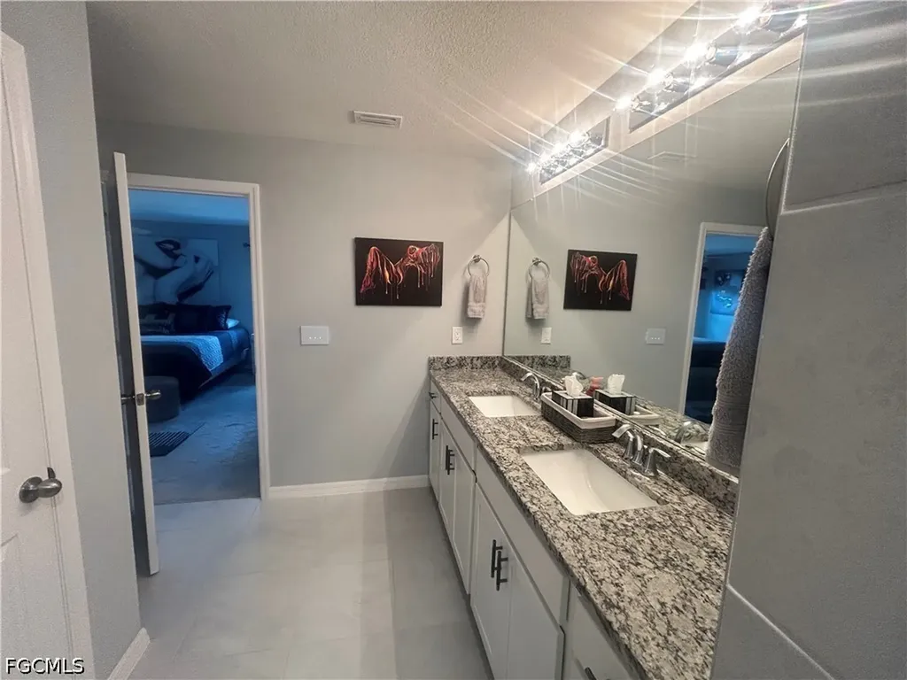 1811 SW 3rd Terrace Cape Coral FL 33991