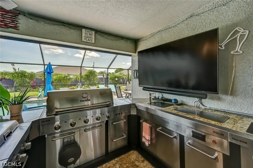 1811 SW 3rd Terrace Cape Coral FL 33991