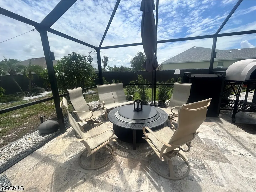 1811 SW 3rd Terrace Cape Coral FL 33991