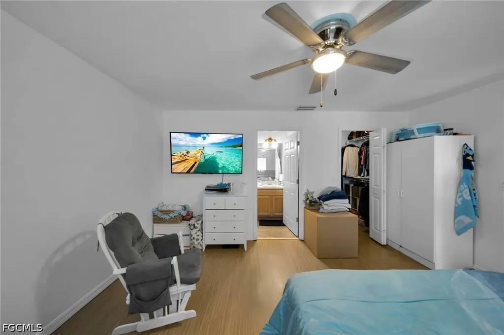 1502 SE 2nd Place Cape Coral FL 33990