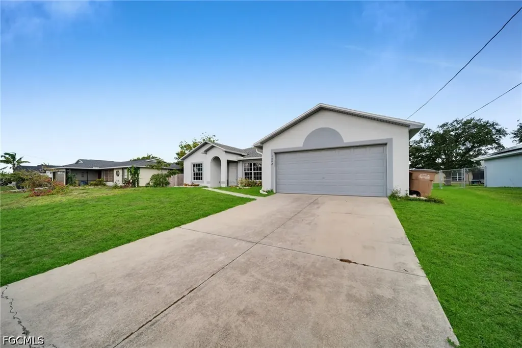 1502 SE 2nd Place Cape Coral FL 33990
