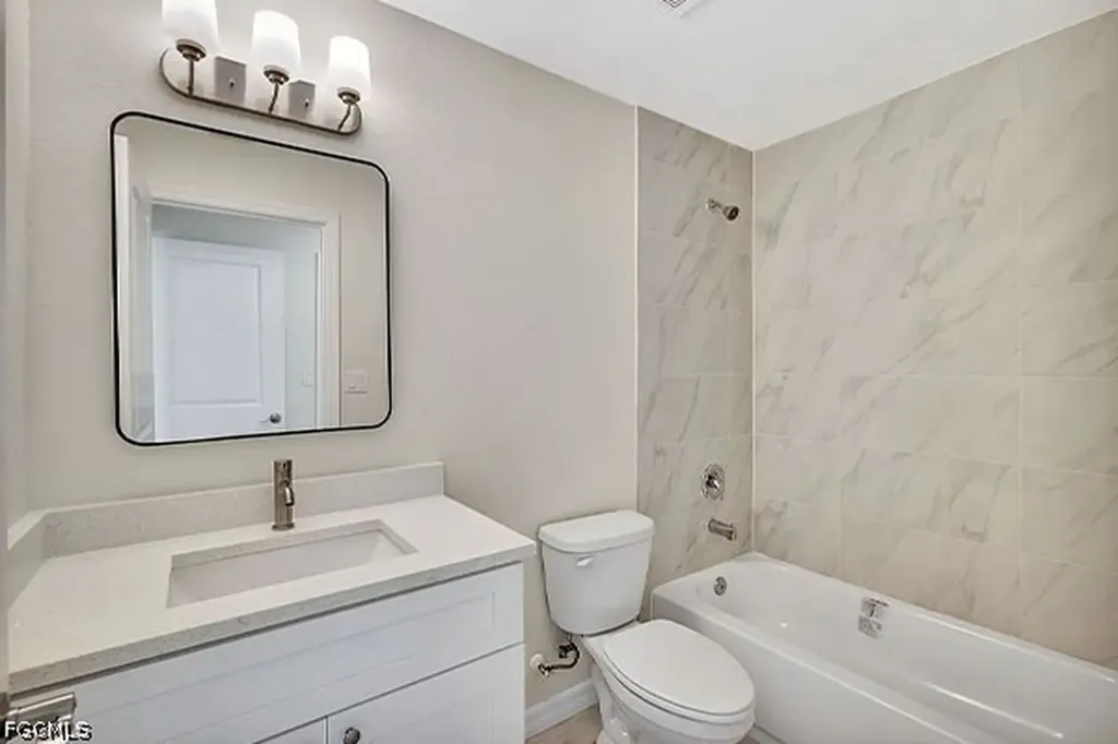 3809 NW 38th Street Cape Coral FL 33993