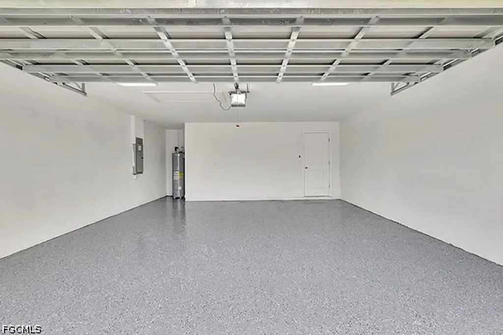 3809 NW 38th Street Cape Coral FL 33993