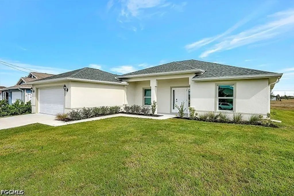3809 NW 38th Street Cape Coral FL 33993