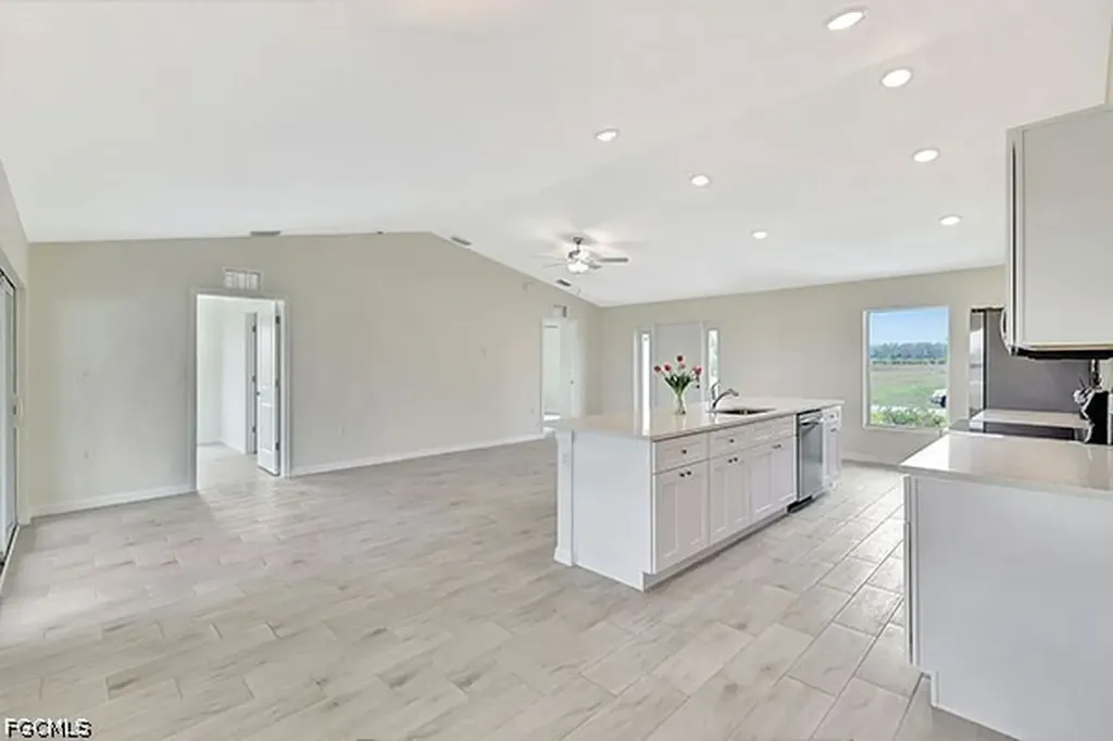3809 NW 38th Street Cape Coral FL 33993