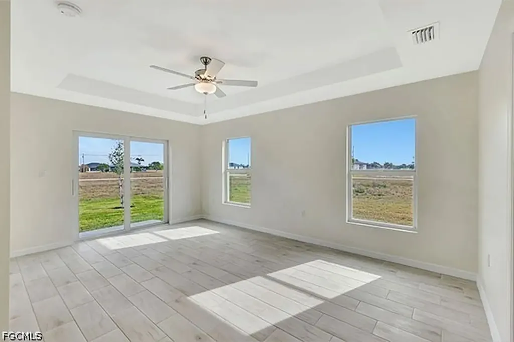 3809 NW 38th Street Cape Coral FL 33993