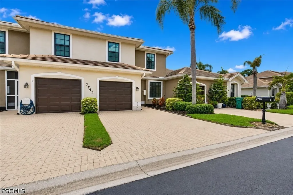 7745 Woodbrook Circle Naples FL 34104