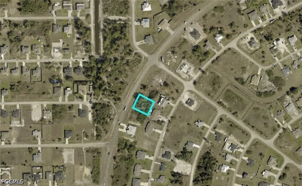 872-874 Alabama Road S Lehigh Acres FL 33974