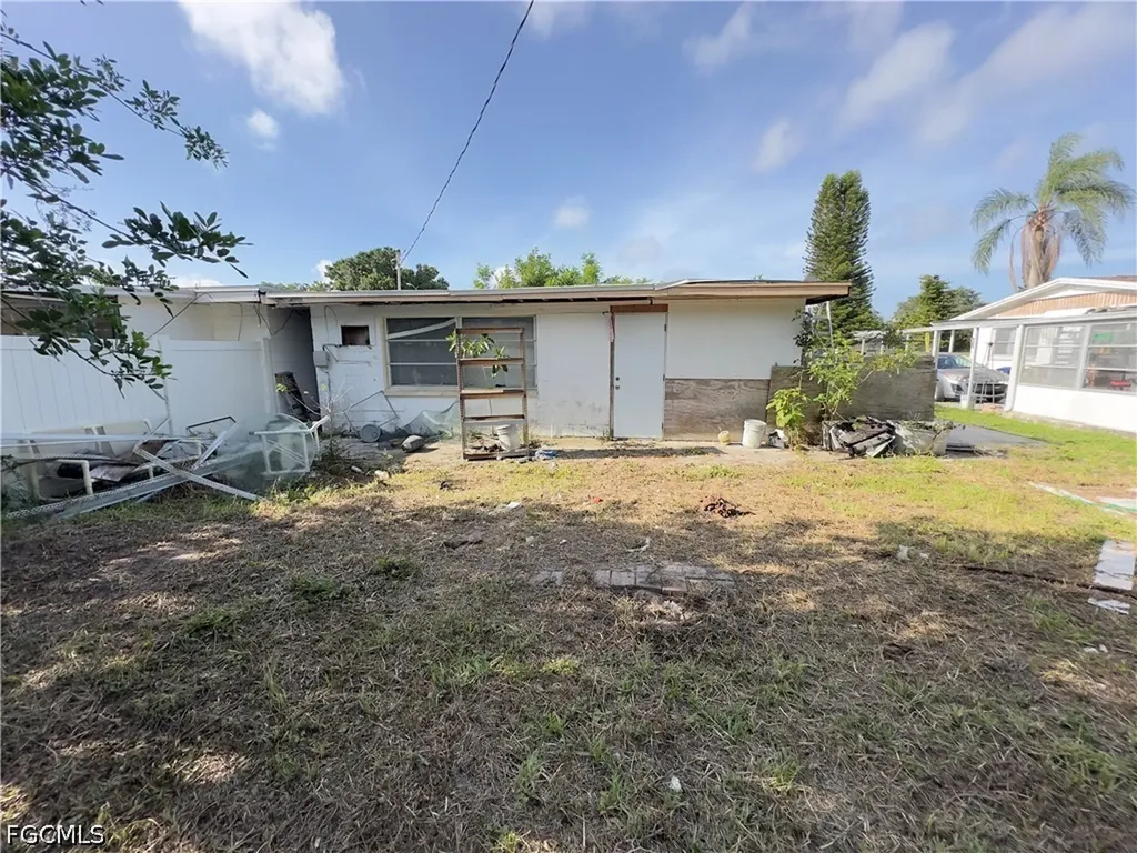 1119 Vineyard Place Lehigh Acres FL 33936