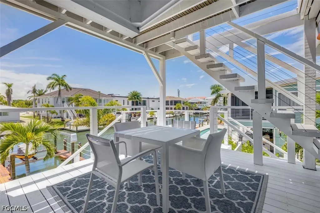 370 Bayland Road Fort Myers Beach FL 33931