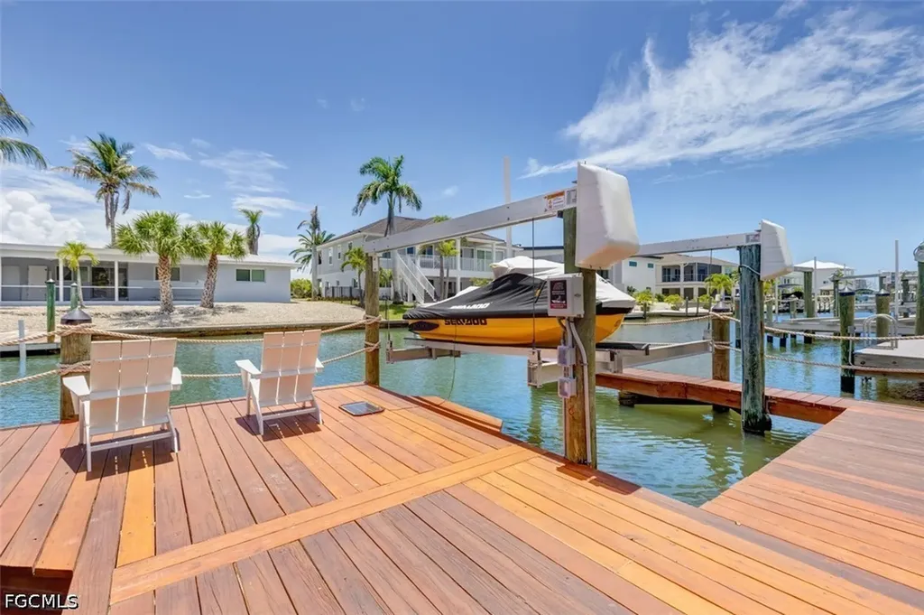 370 Bayland Road Fort Myers Beach FL 33931
