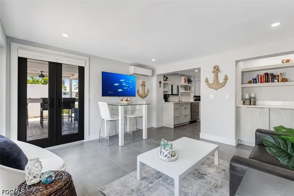 370 Bayland Road Fort Myers Beach FL 33931