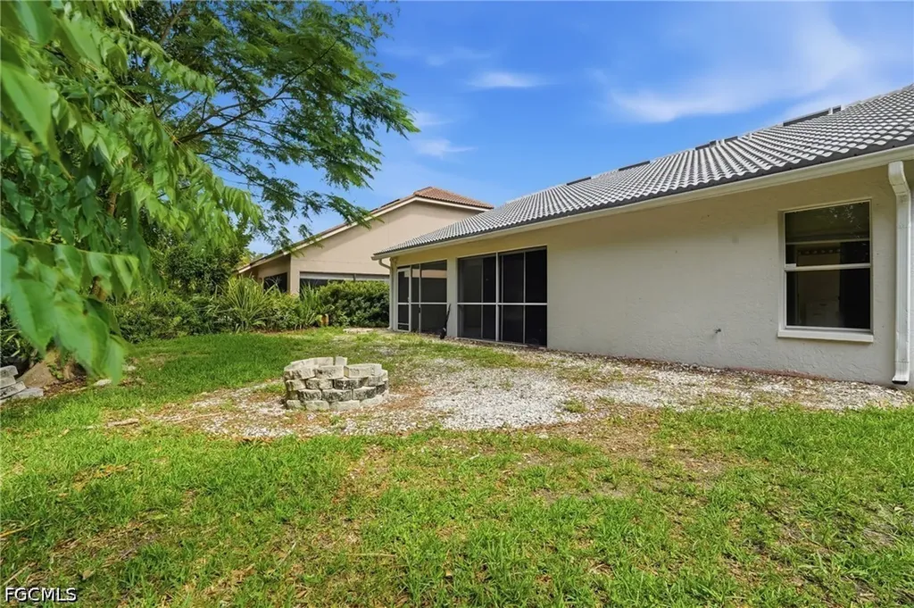 8080 Breton Circle Fort Myers FL 33912