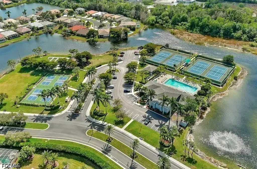 8080 Breton Circle Fort Myers FL 33912