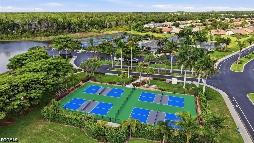 8080 Breton Circle Fort Myers FL 33912