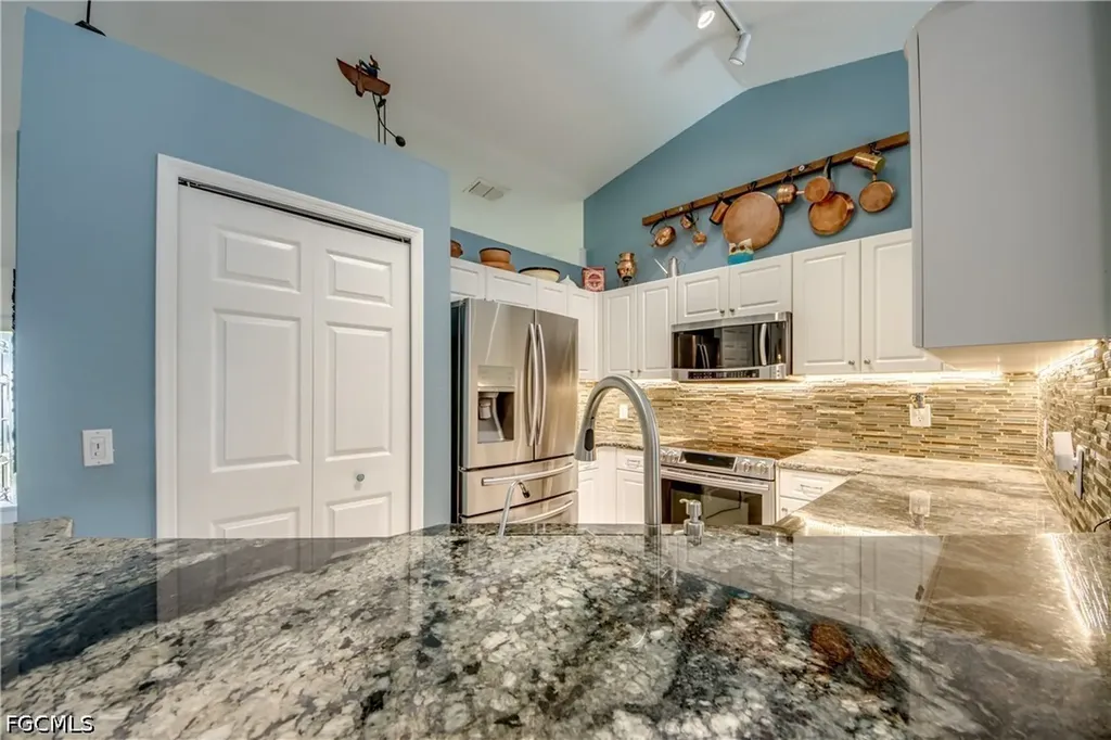 1821 NW 1st Place Cape Coral FL 33993