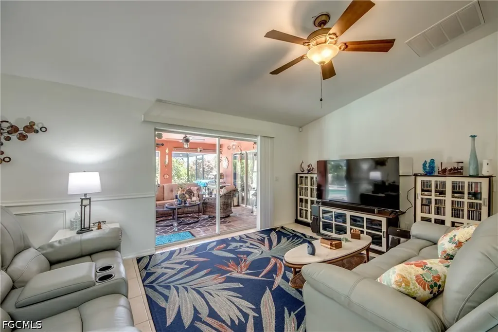1821 NW 1st Place Cape Coral FL 33993