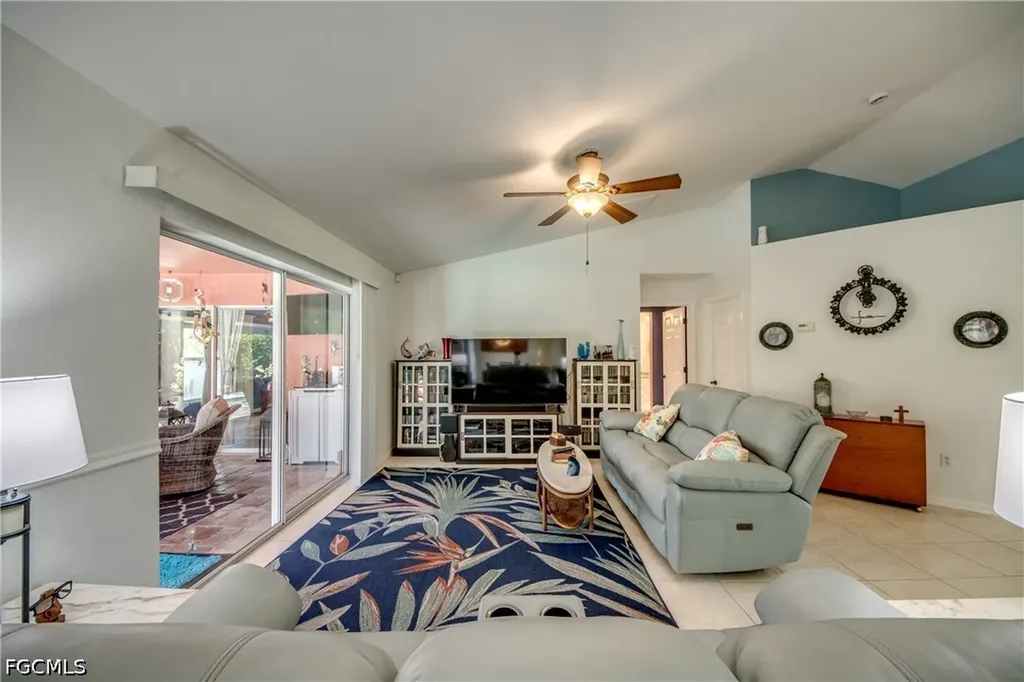 1821 NW 1st Place Cape Coral FL 33993