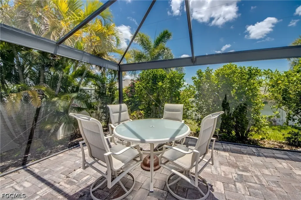 1821 NW 1st Place Cape Coral FL 33993