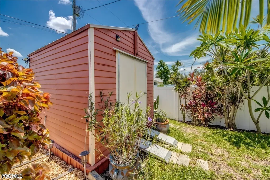 1821 NW 1st Place Cape Coral FL 33993