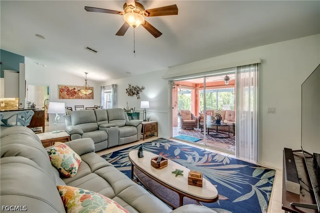 1821 NW 1st Place Cape Coral FL 33993