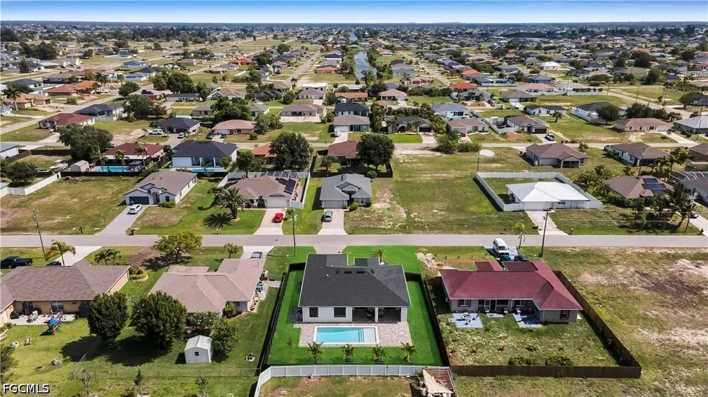 106 NE 11th Terrace Cape Coral FL 33909