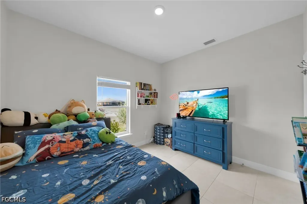 405 NW 10th Street Cape Coral FL 33993