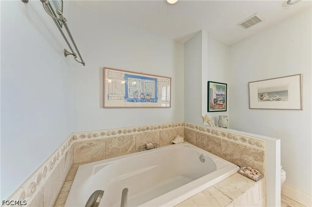 793 Jungle Queen Way Longboat Key FL 34228