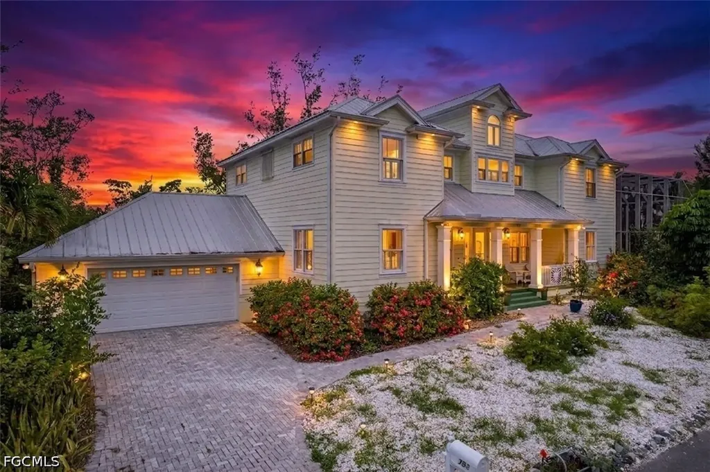 793 Jungle Queen Way Longboat Key FL 34228