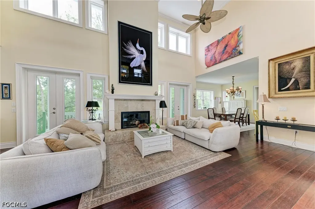 793 Jungle Queen Way Longboat Key FL 34228