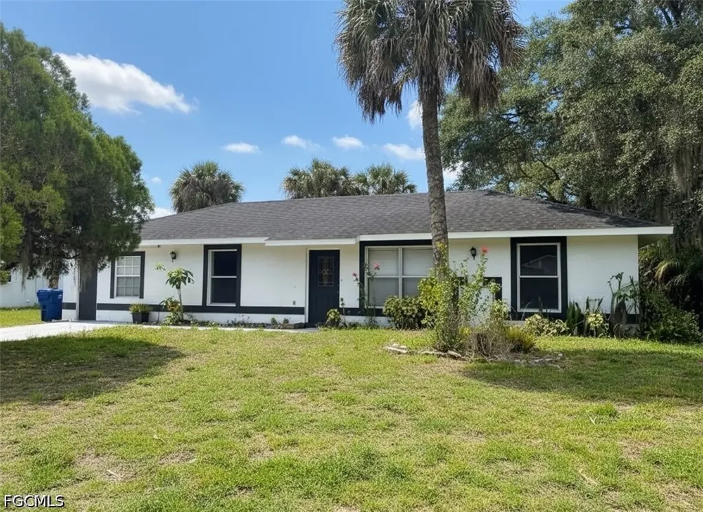 4029 E Sunflower Circle Labelle FL 33935