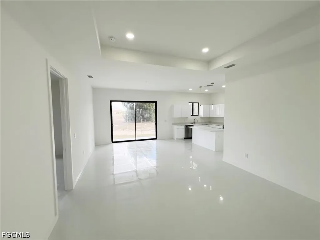 2113 NW 41st Avenue Cape Coral FL 33993