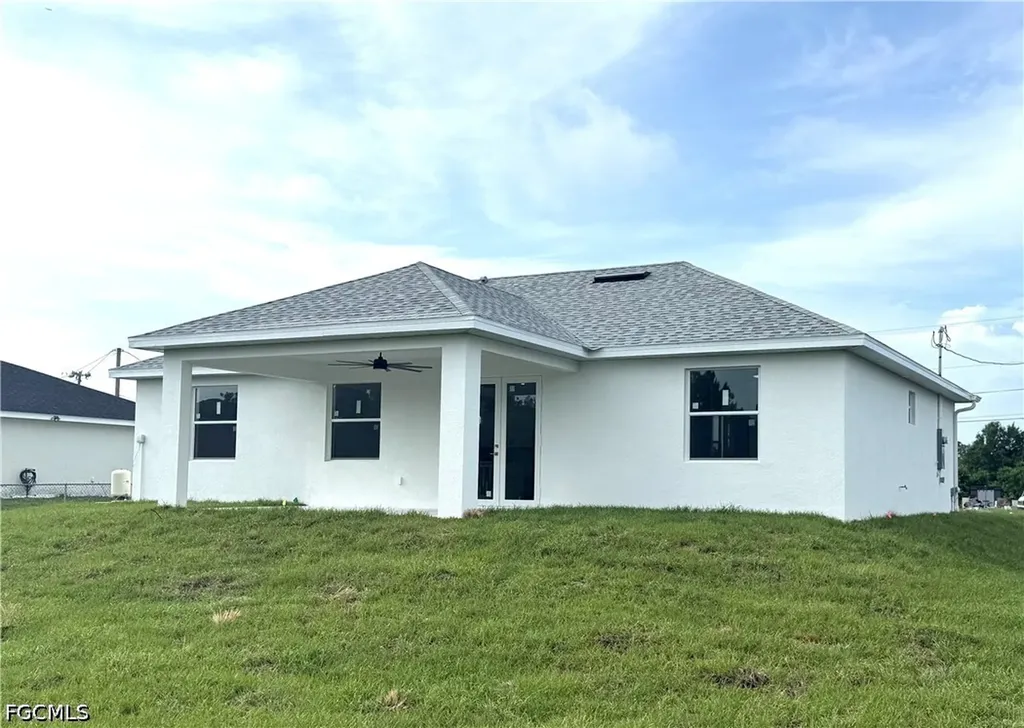 2604 15th Street SW Lehigh Acres FL 33976