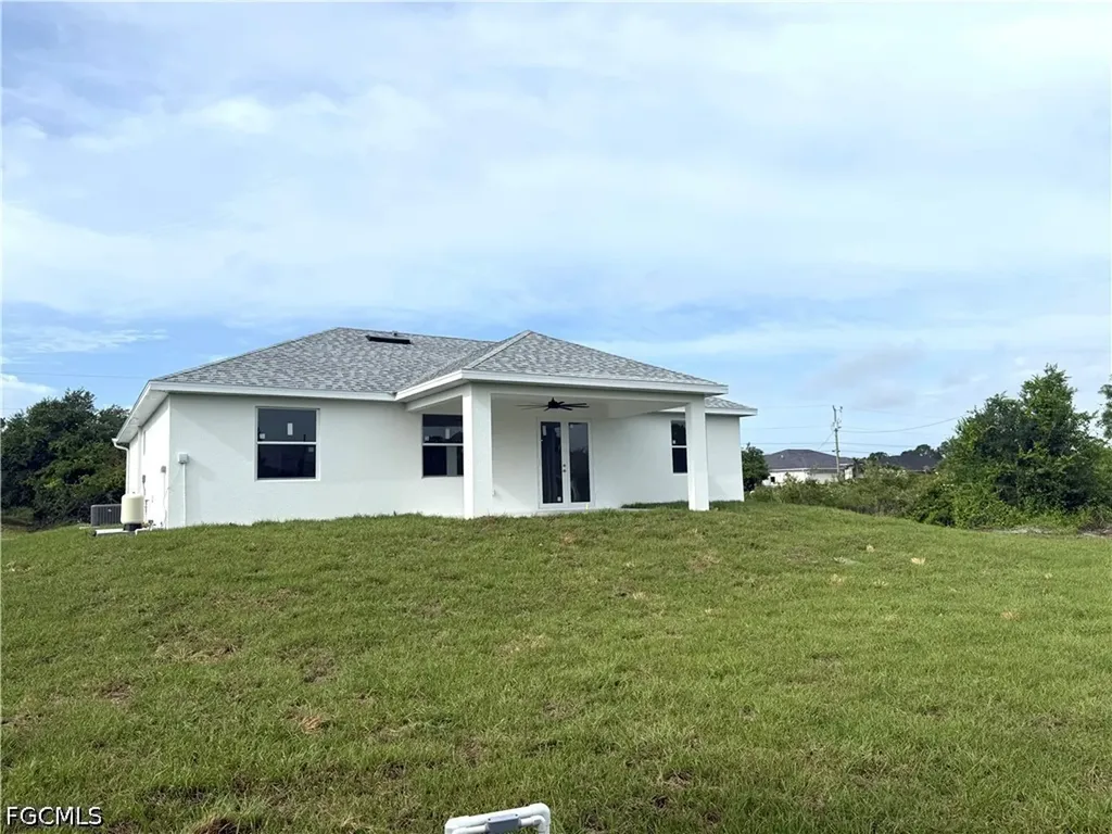 2604 15th Street SW Lehigh Acres FL 33976
