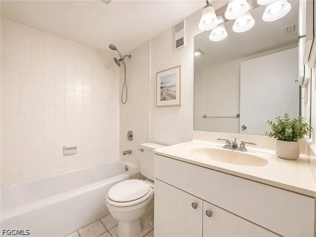 2264 Winkler Avenue Fort Myers FL 33901