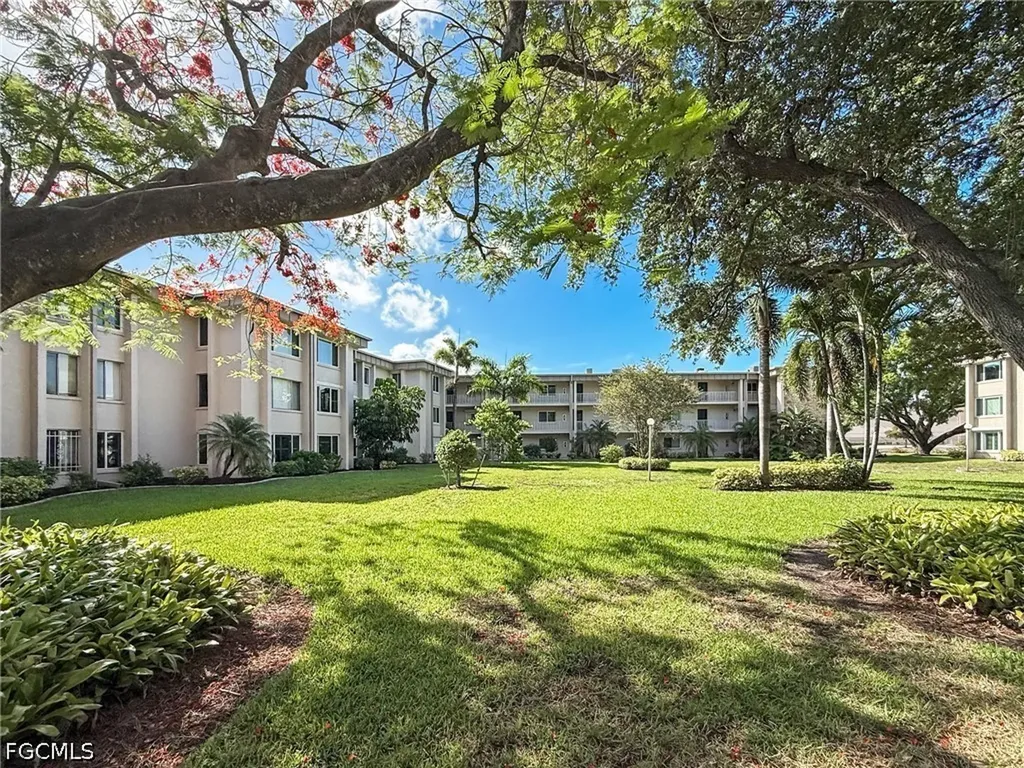 2264 Winkler Avenue Fort Myers FL 33901