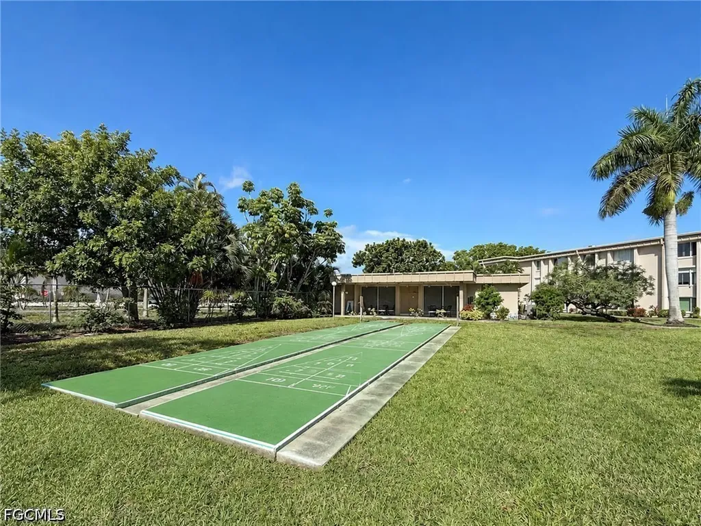 2264 Winkler Avenue Fort Myers FL 33901