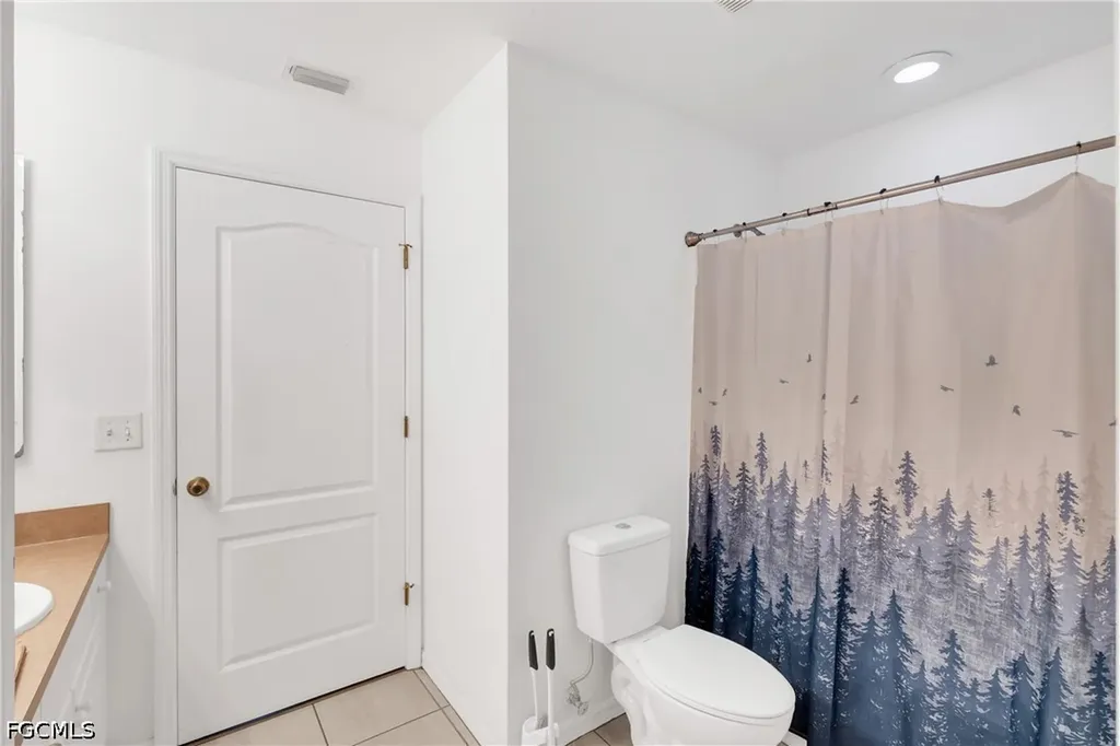 2222 NE 15th Terrace Cape Coral FL 33909