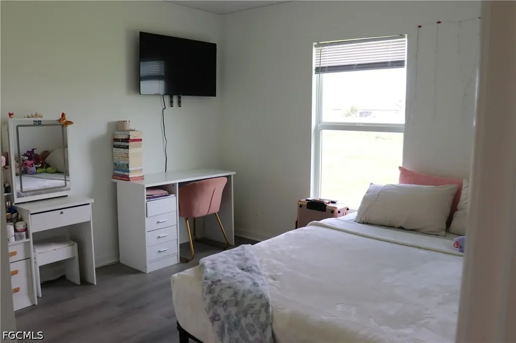 1222 NW 15th Avenue Cape Coral FL 33993