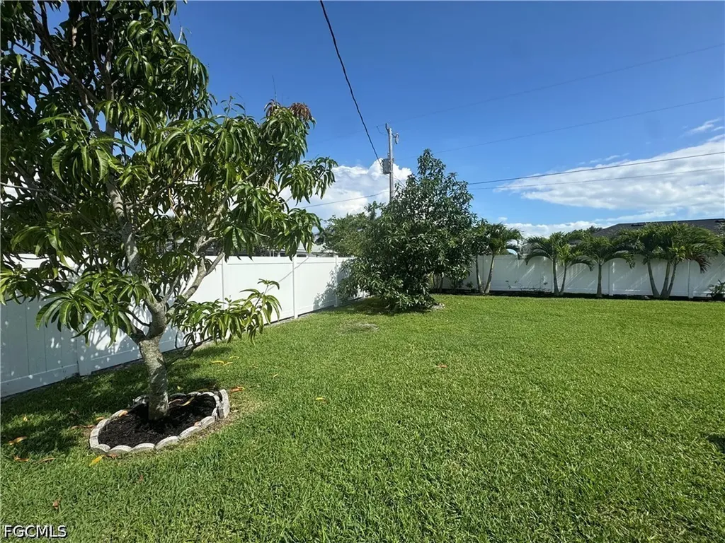 1626 Four Mile Cove Parkway Cape Coral FL 33990