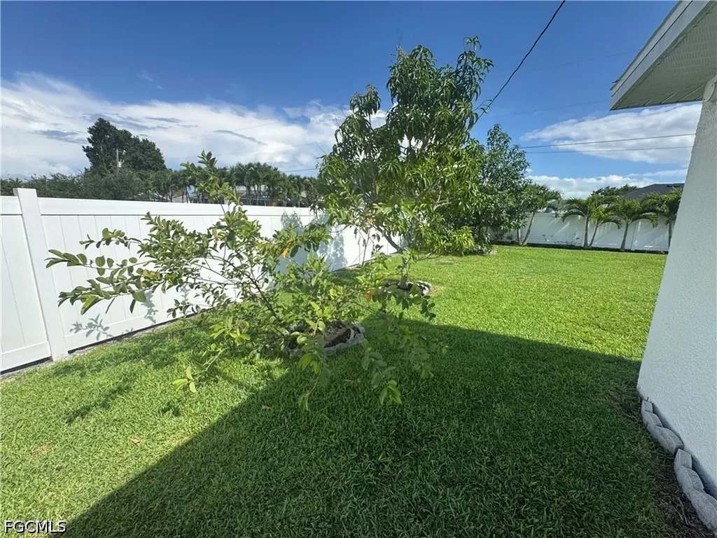 1626 Four Mile Cove Parkway Cape Coral FL 33990