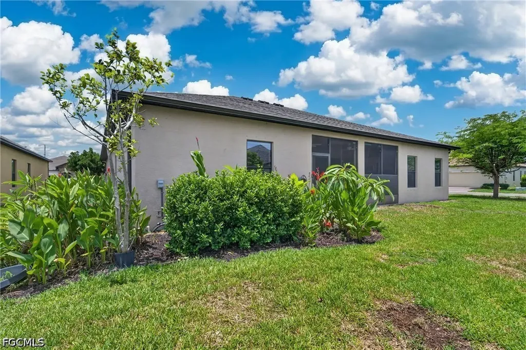 4054 River Bank Way Punta Gorda FL 33980