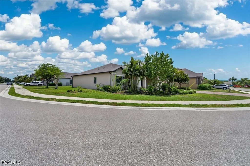 4054 River Bank Way Punta Gorda FL 33980